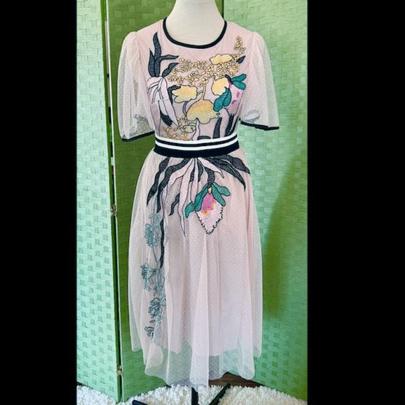Jolly Vintage Dresses & Skirts - Jolly Vintage 1950s party dress midi length fully lined floral embroidery small